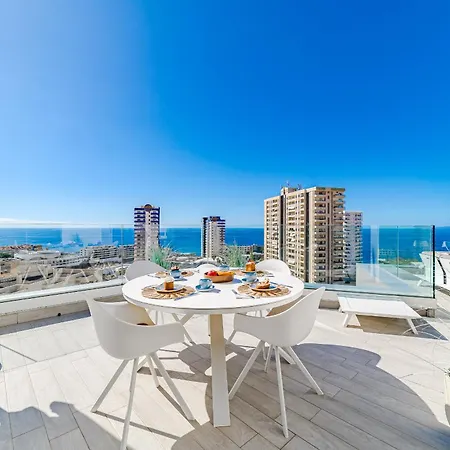 アパート White Haven アデヘ