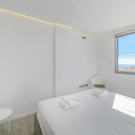 アパート White Haven