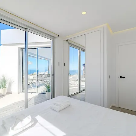 アパート White Haven