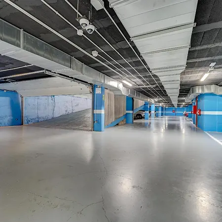 アパート White Haven アデヘ