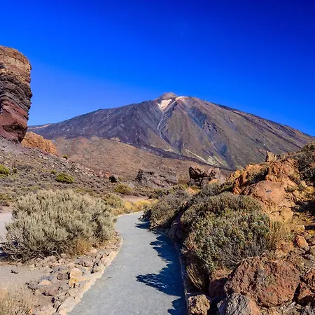 White Haven アパート アデヘ